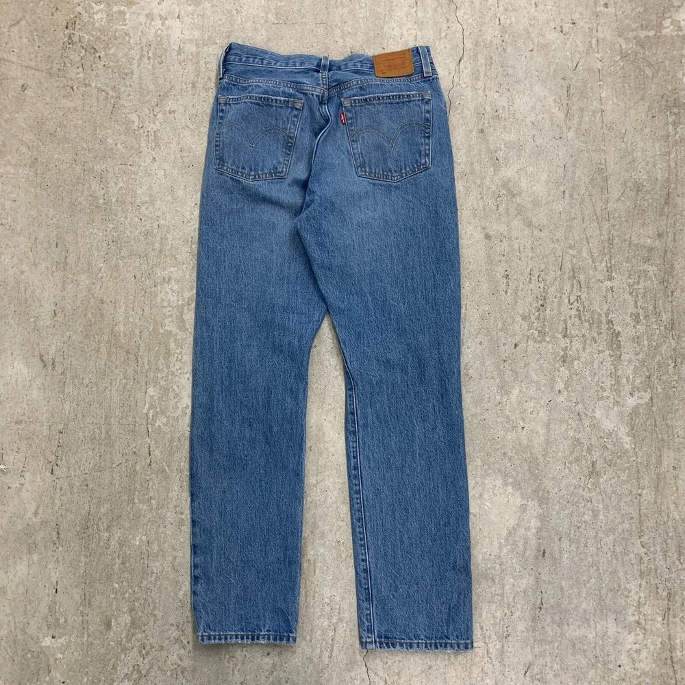 Levis Jeans 28x28 Blue Pants 501 Button Fly Straight Distressed Denim Tag 28x30‎
